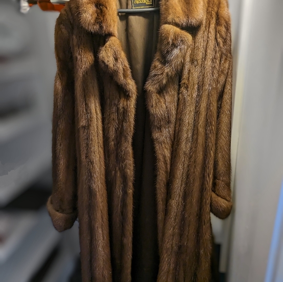 Vintage 1970s Long Fur Coat - Made in Montreal, Canada - Picture 2 of 2